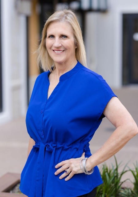 Headshot of Sharon McKinney